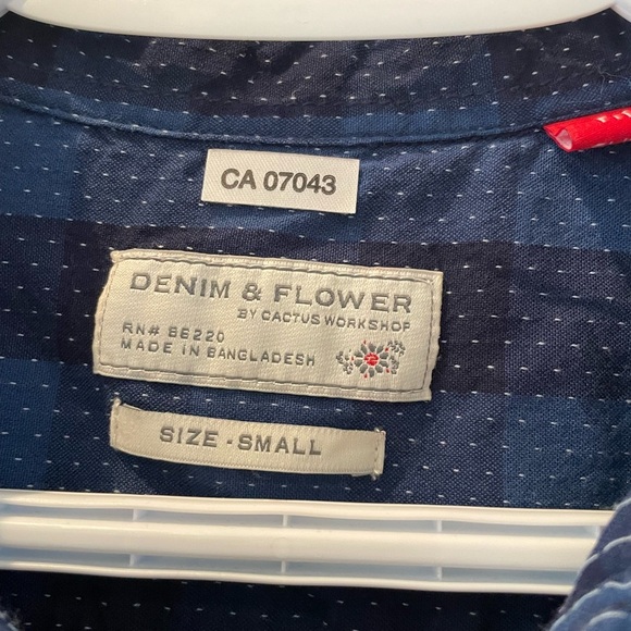 Men’s casual plaid button up shirt - Picture 2 of 4